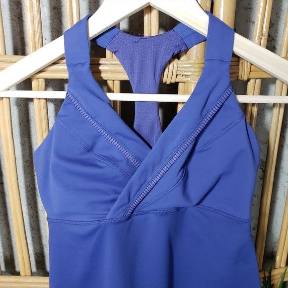 Lululemon tank - Picture 2 of 7